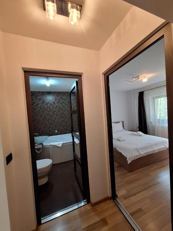 Urban George Enescu 4 Beedroom Apartment Suceava Luaran gambar