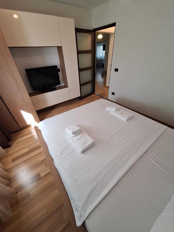 Urban George Enescu 4 Beedroom Apartment Suceava Luaran gambar